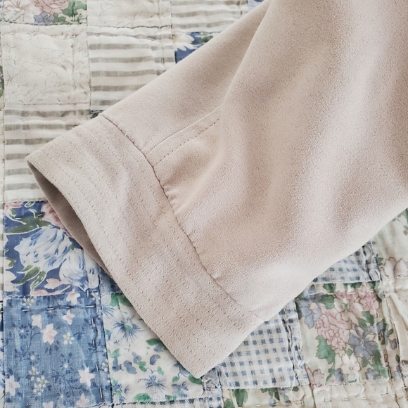 Ze-Ze Jacket - Picture 7 of 16